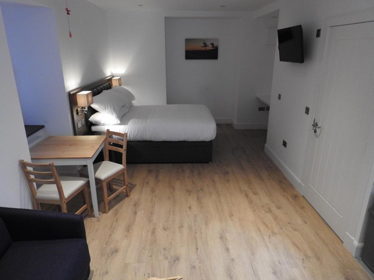 House Of Juniper - Luxury Accessible Apartment Broadford  Dış mekan fotoğraf